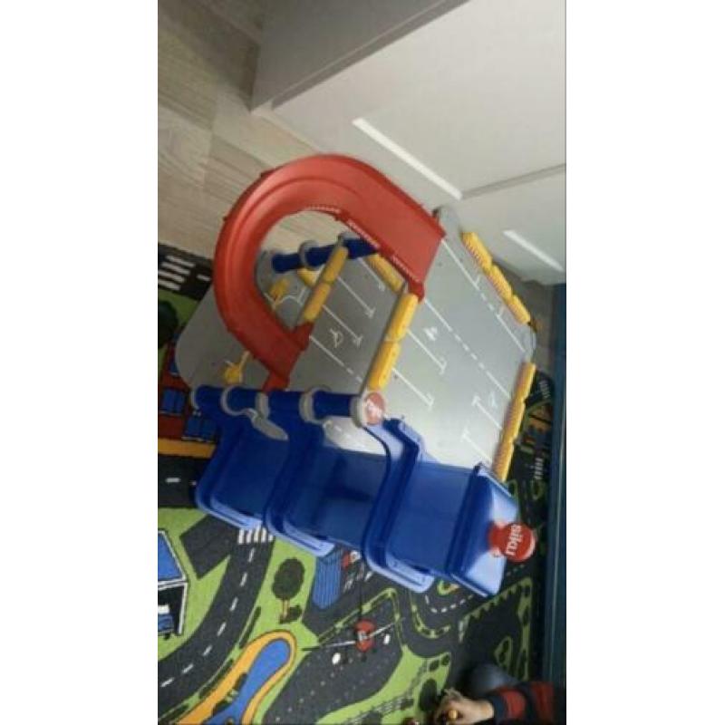 Sikuworld 2 in 1 garage met glijbaan en lift