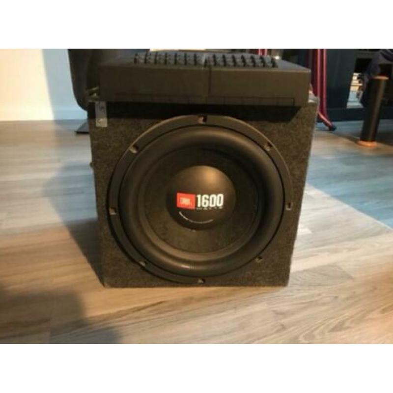Jbl 400w subwoofer p1220 + Versterker p180.2
