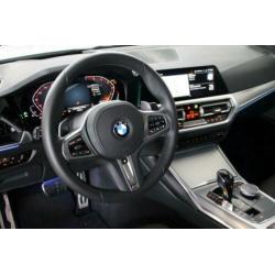 BMW 3 Serie 330i High Executive M Sport / Schuif-Kanteldak /