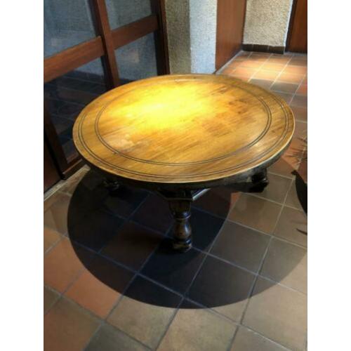 Eiken salontafels met lade doorsnede 110cm hoogte 54cm