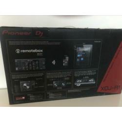 Pioneer XDJ-R1 DJ Set
