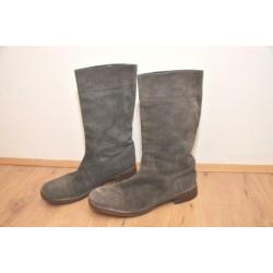 Handgemaakt suede Costume National laarzen, Mt. 37,5 - 38