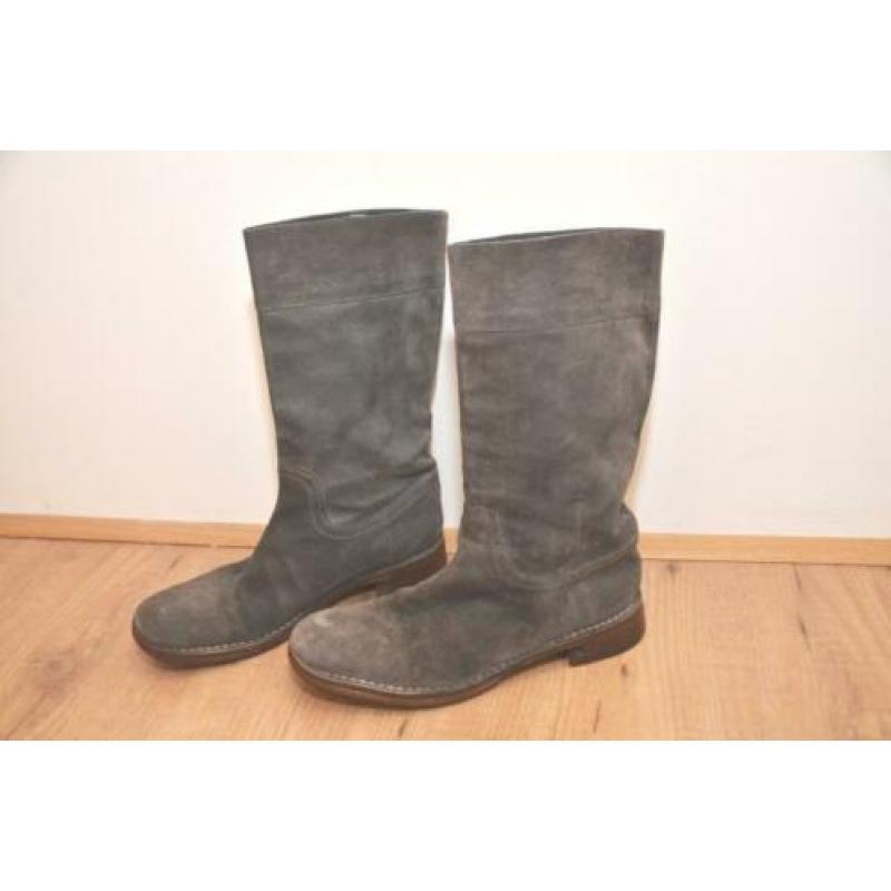 Handgemaakt suede Costume National laarzen, Mt. 37,5 - 38