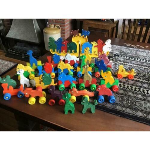 Partij Spindler rubberen / vinyl dieren , treintjes