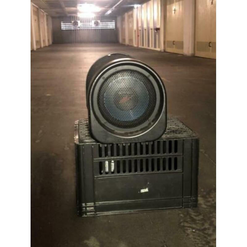 Kenwood KSC-WA80 woofer incl versterker