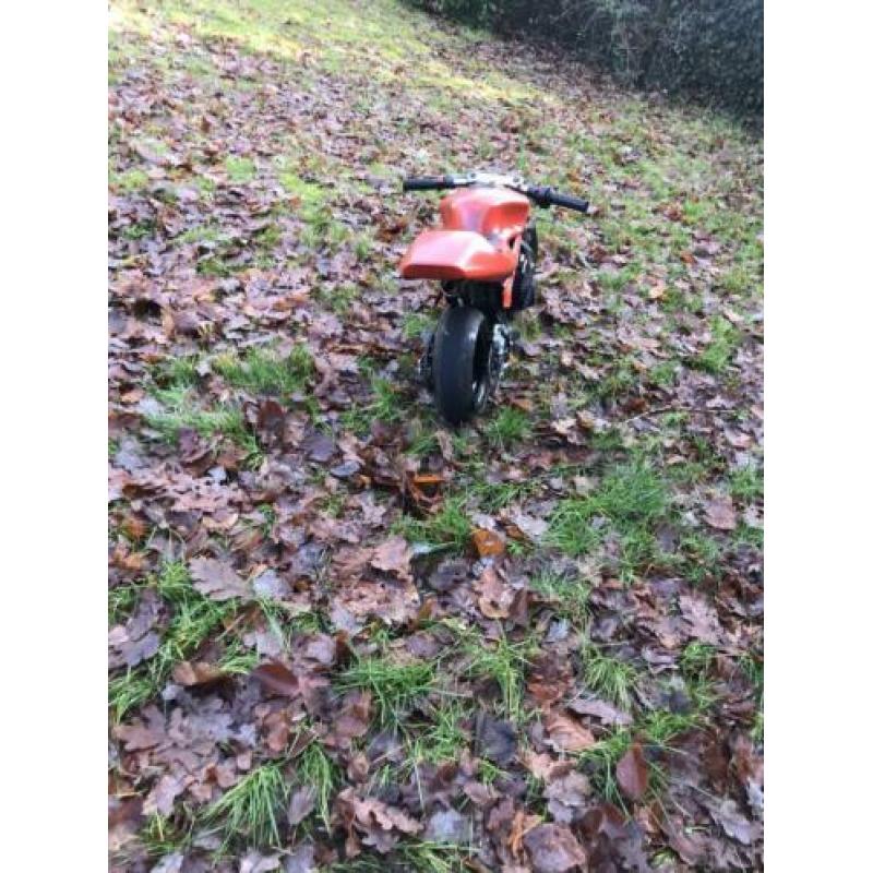 mini bike 49cc moet weg