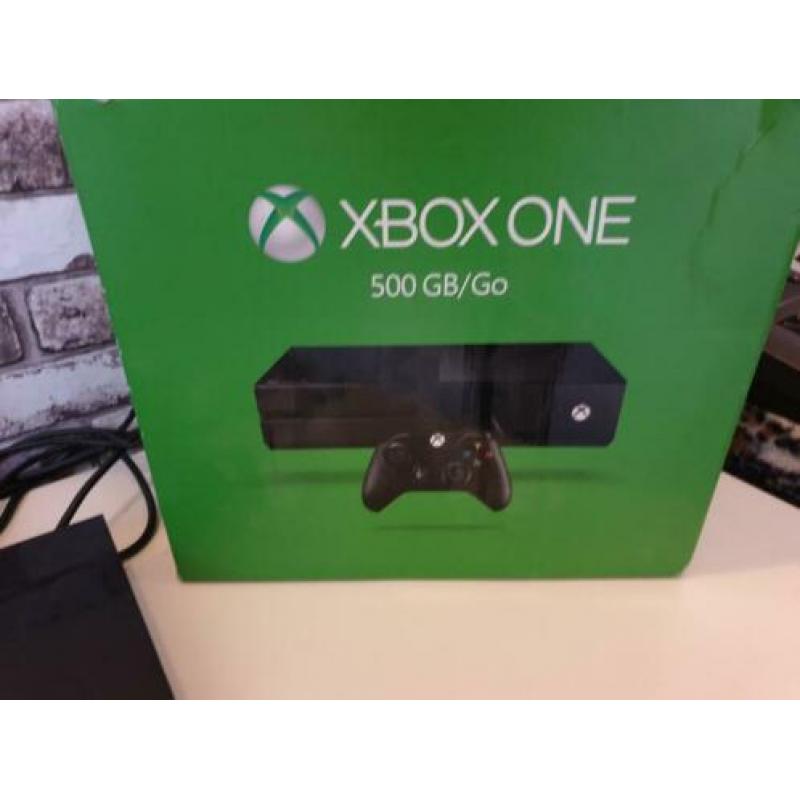 Xbox One 500gb plus controller & 5spellen!