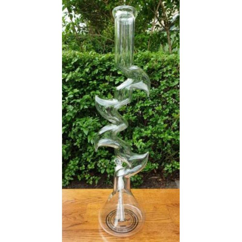 Bong Bongo Waterpijp Zig Zag