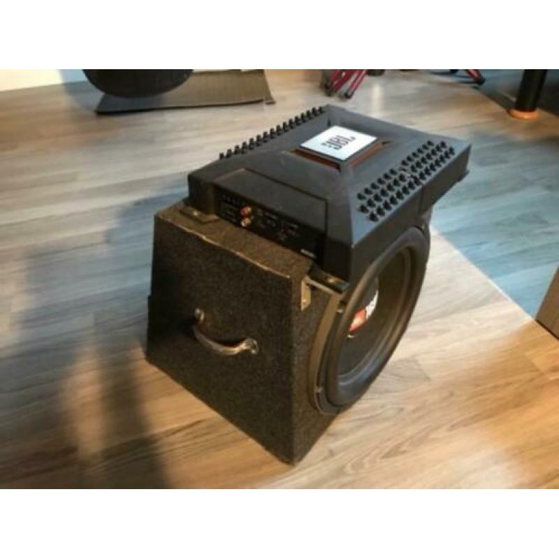 Jbl 400w subwoofer p1220 + Versterker p180.2