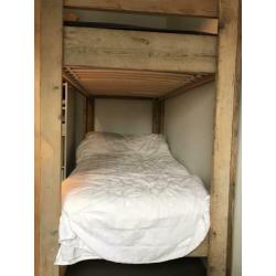 Stapelbed hoogslaper van steigerhout