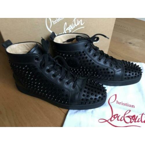 Christian Louboutin “Louis Flat Calf/Spikes” black maat 42,5