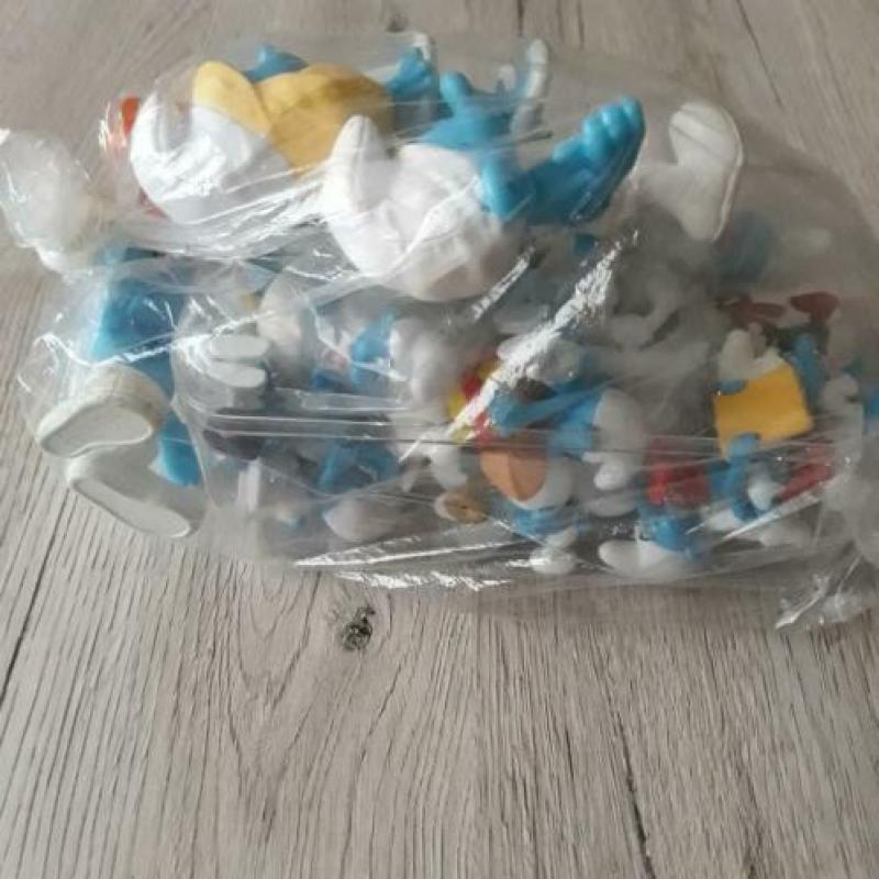 Diverse verzamel spullen .