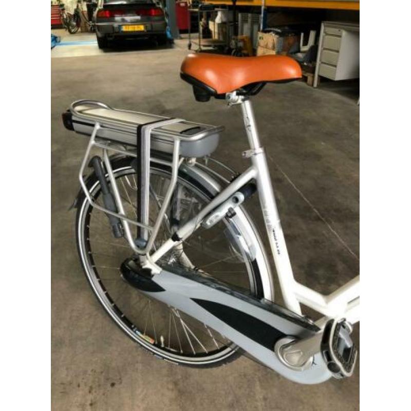 Prachtige Gazelle Chamonix Innergy, Nieuwe silver accu