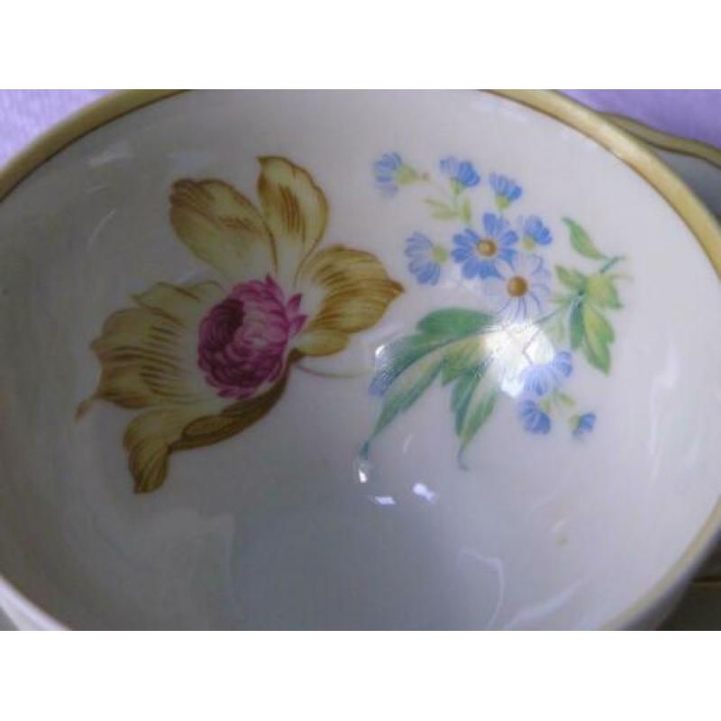 Ontbijtsetje vintage dejeuneetje met bloem kraamcadeautje