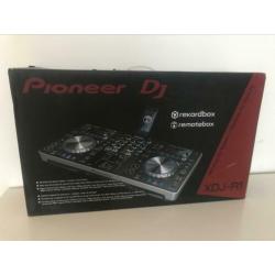 Pioneer XDJ-R1 DJ Set