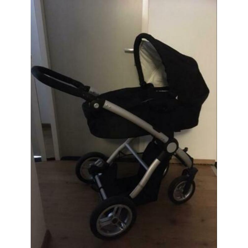 Zwarte MUTSY m MAXI COSI alles gewassen Gebr v 2 kleinkinder