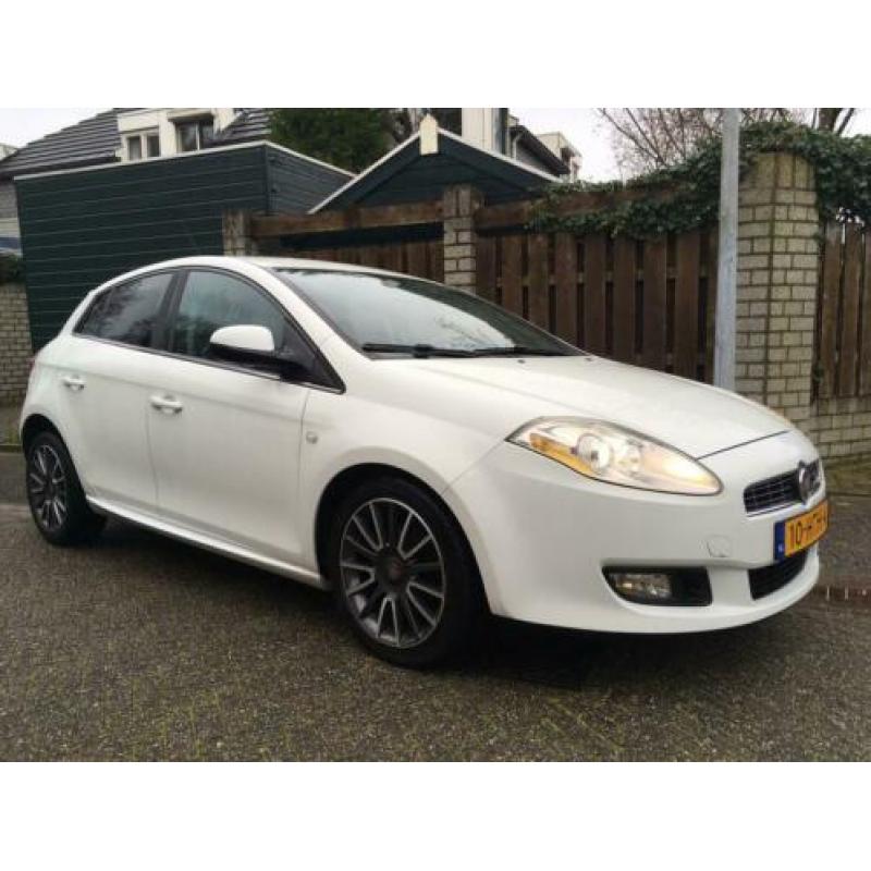 Fiat Bravo 1.4 16V 88KW 5DR 2009 Wit