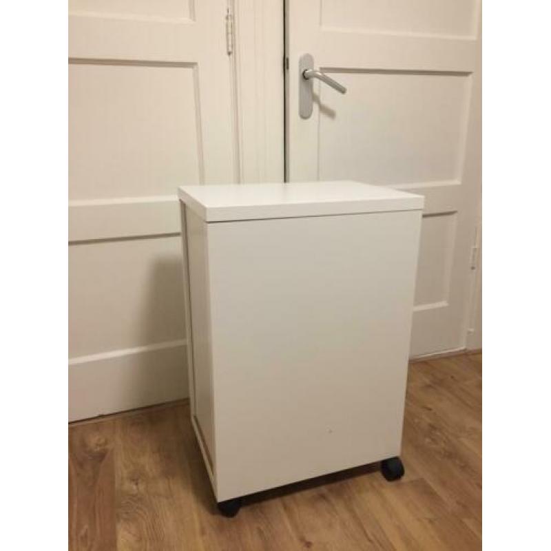 Wit Ladeblok (Ikea)