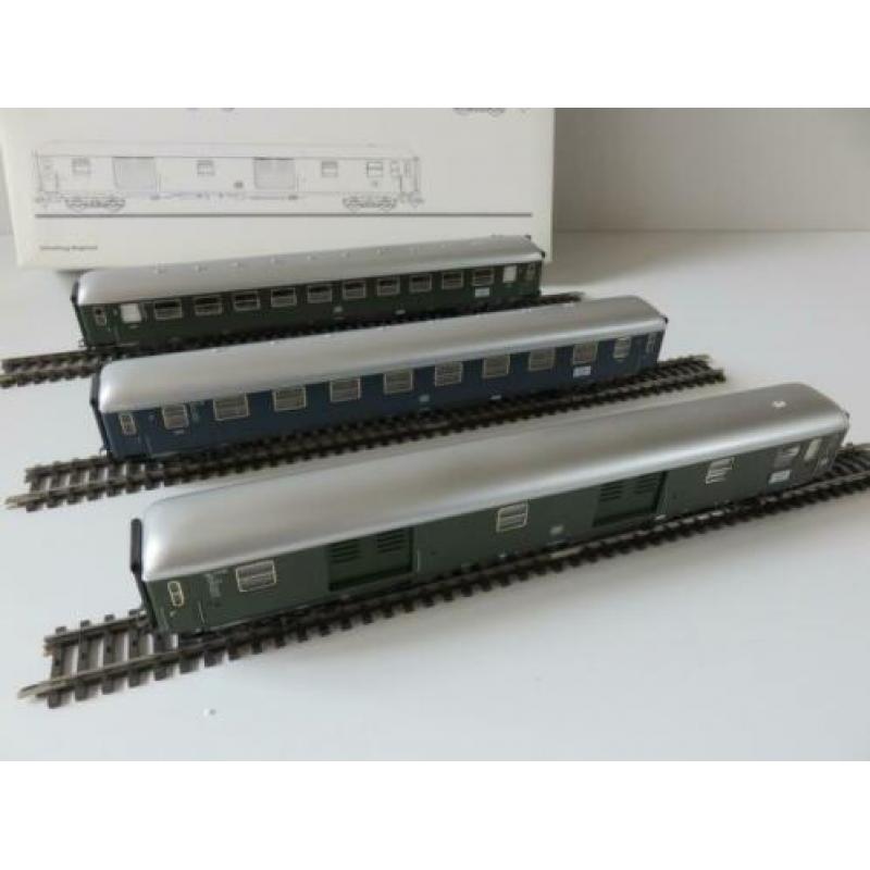 Marklin 42758 DB set met 3 sneltreinrijtuigen