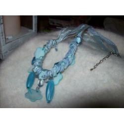 Ketting mooie Blauwkleur