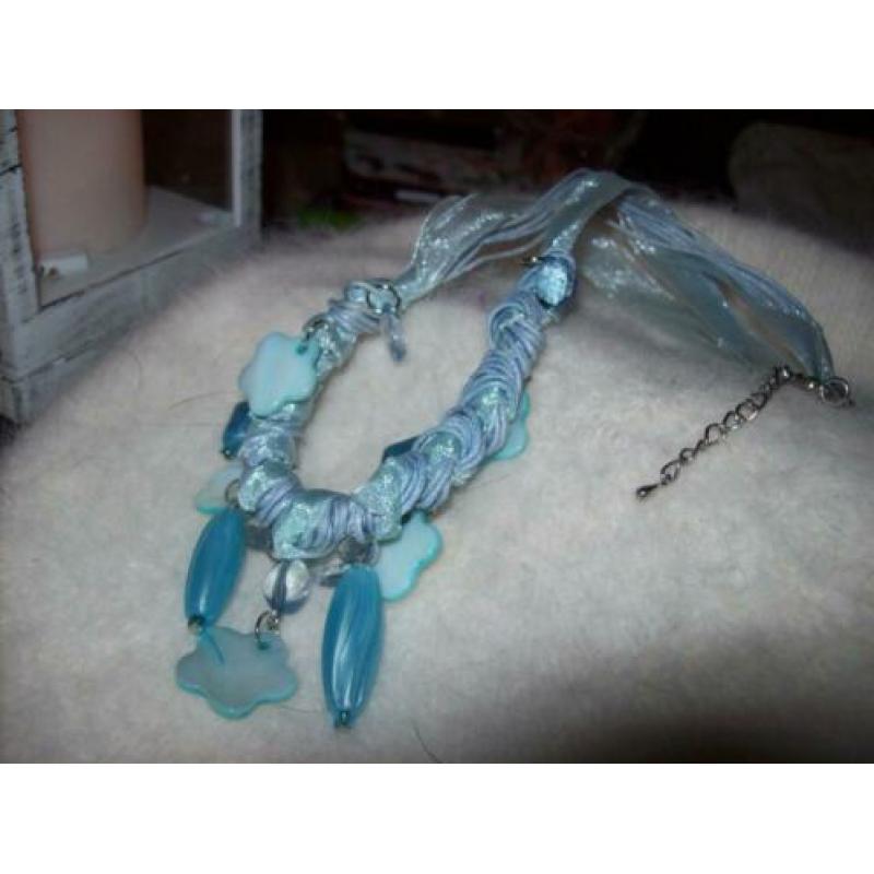 Ketting mooie Blauwkleur