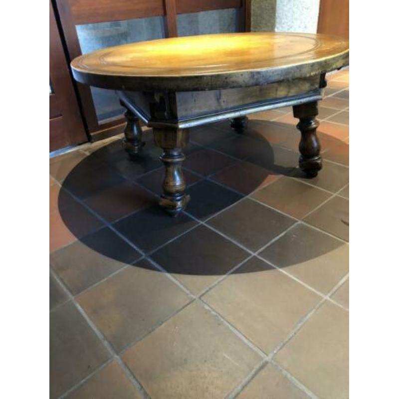 Eiken salontafels met lade doorsnede 110cm hoogte 54cm
