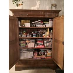 Mooie brocante massief grenen kast
