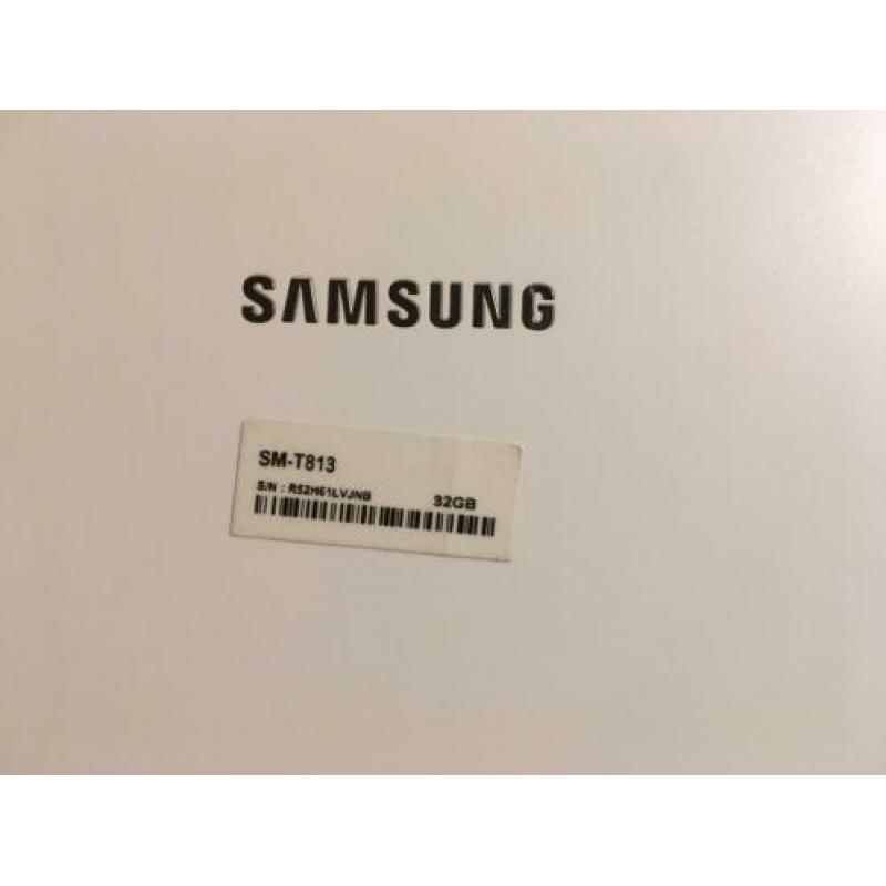 Witte samsung galaxy tab s2, 32 gb, met hoes, doos en lader