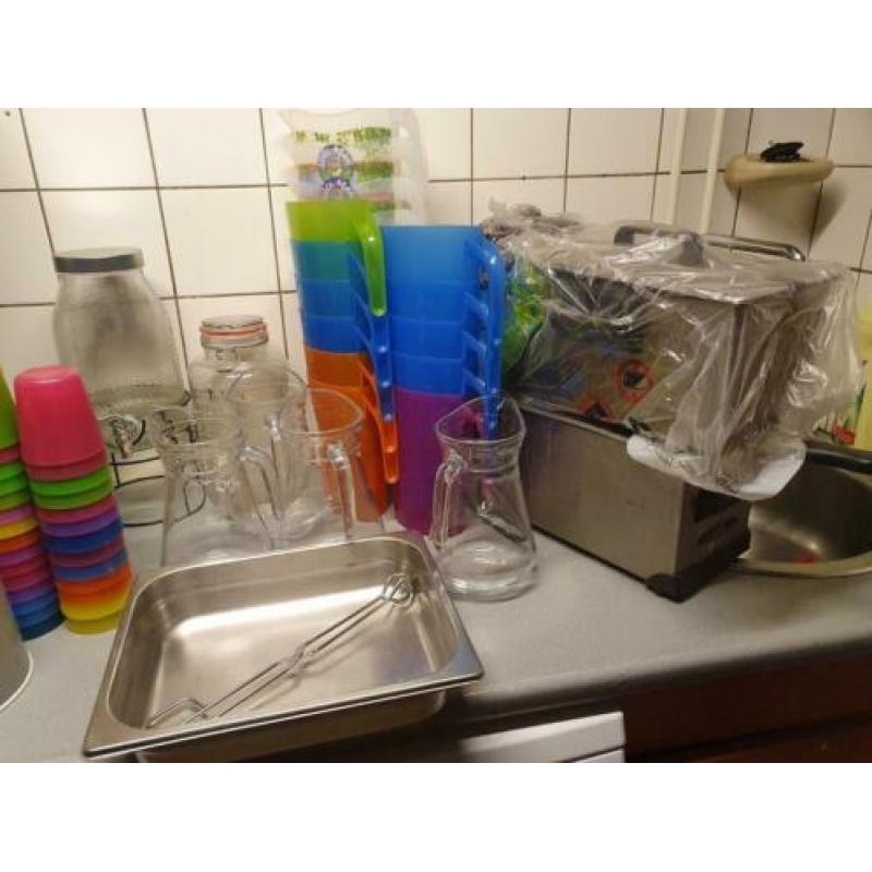 Bekers, glazen & plastic kannen, frituur