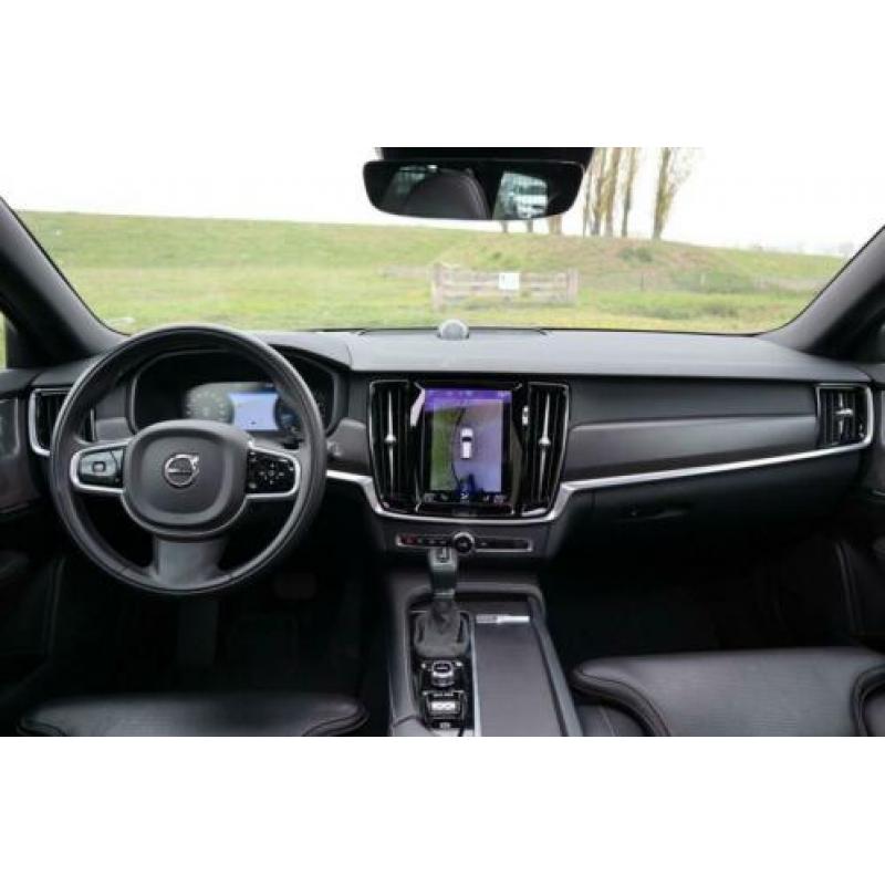 Volvo V90 Cross Country T5 Geartronic Pro | Bowers & Wilkins