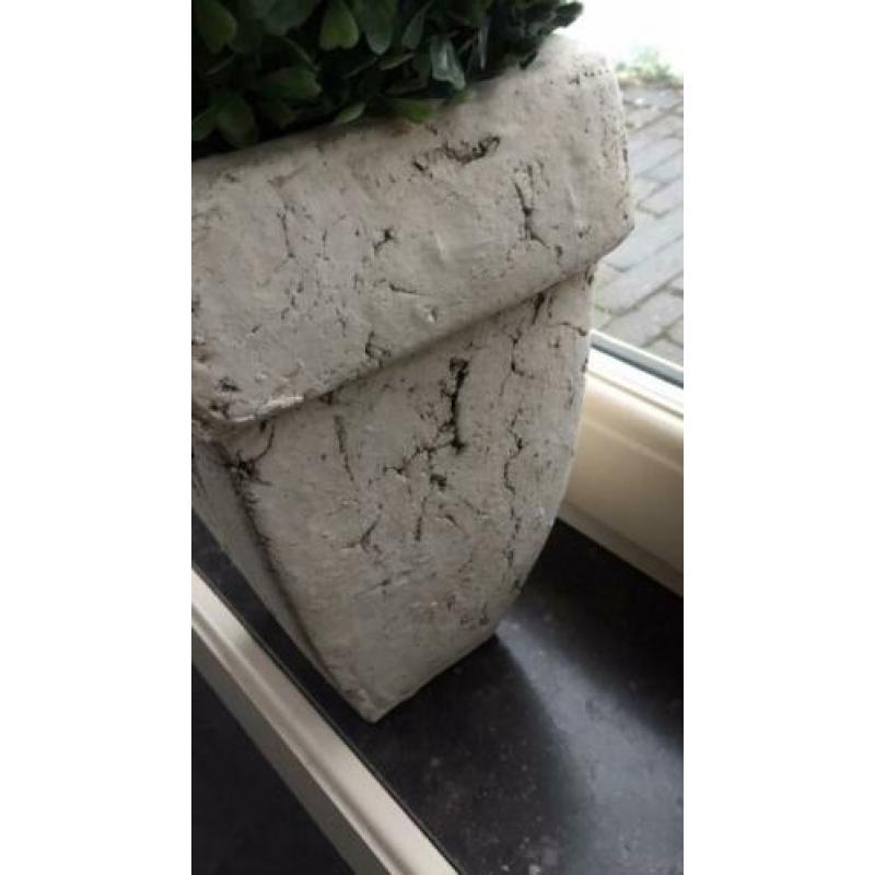 Bloempotten 27 cm hoogte 2 stuks