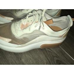 Nike air Dia maat 40