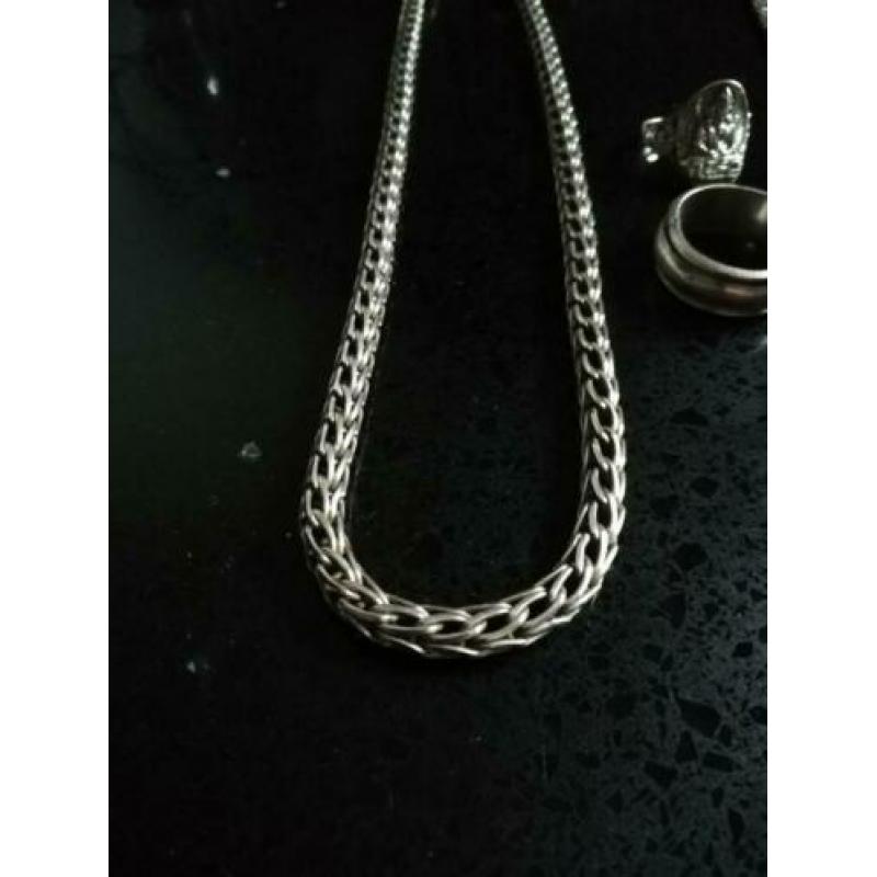 Zilver sieraden.
