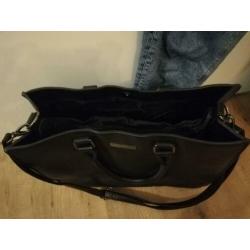 Invito hand/schouder tas zwart