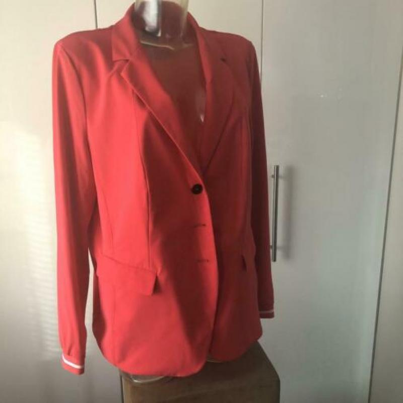 Hardroze/fuchsia jasje, travelstof, merk Taifun, mt 44/46
