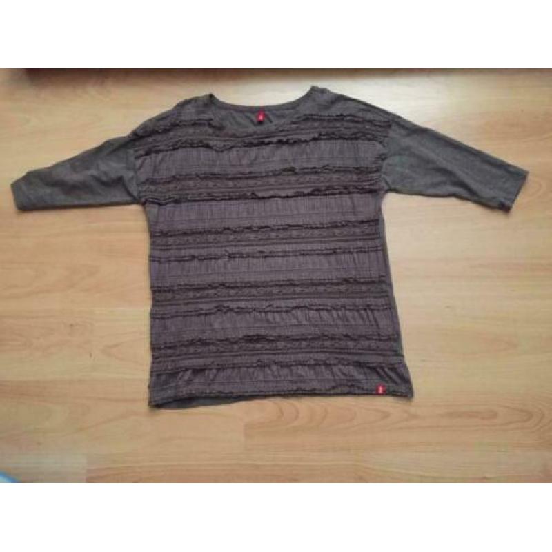 Taupebruin longsleeve met brorderie 3/4 mouwen mt L EDC