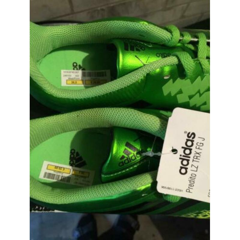 Footbaal schoenen nieuwe maat 38.5