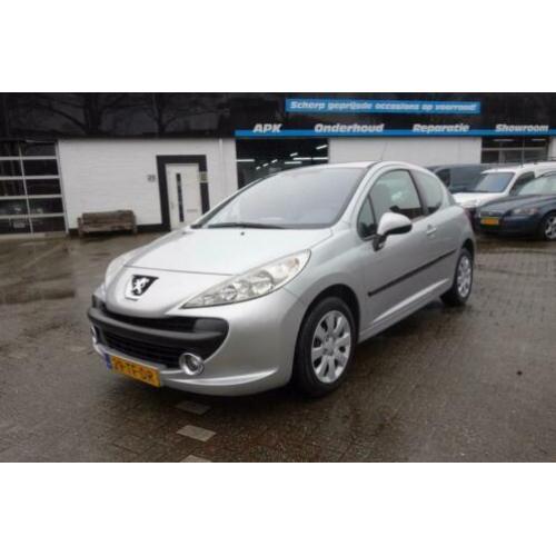 Peugeot 207 1.4-16V XS