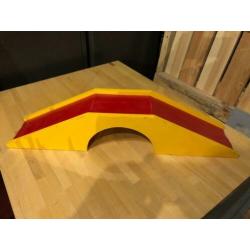 Te Koop Houten Speelgoed Garage € 50,-