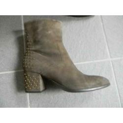 FRED DE LA BRETONIERE lederen boots MAAT 39 (OLIJFGROEN