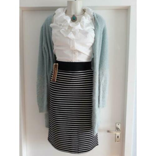 KAST OPRUIMING kleding pakket maat 38