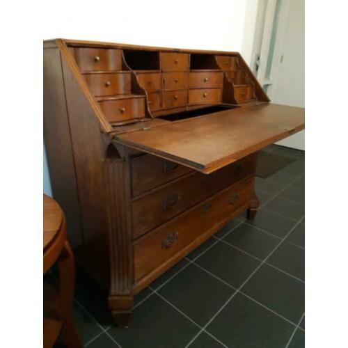 Secretaire