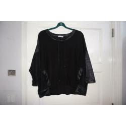 truitje / shirt van magna met lederlook en gaas maat 44 46 4