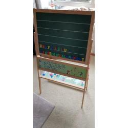 Schoolbord tweezijdig met magneetletters