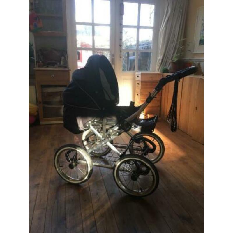 Hele fijne moderne klassieke kinderwagen