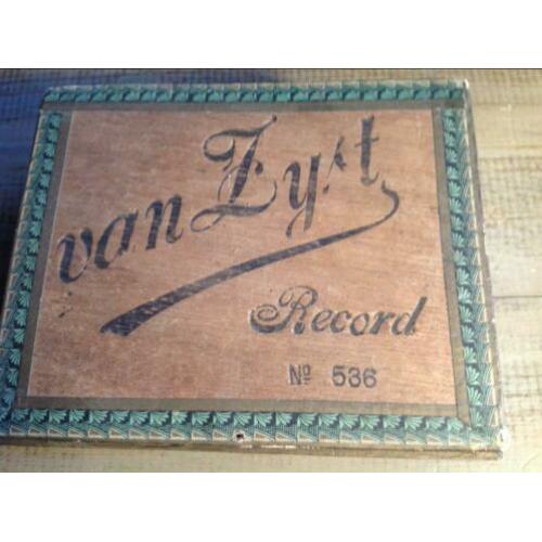 Van Zijst Record, oud zeldzaam sigarenkistje.