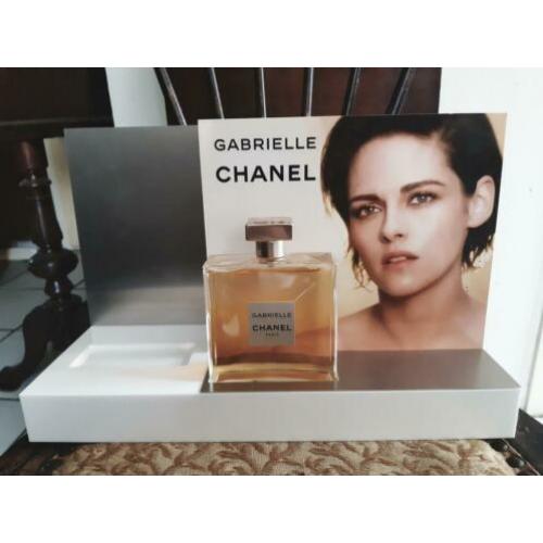 Originele Grote Display van Gabrielle - Chanel Nieuw.