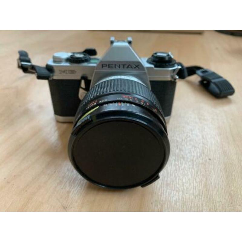 Pentax Spiegelreflexcamera MG met xtra telelens