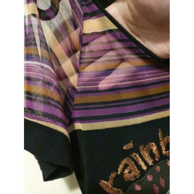 Leuk shirtje van Desigual in maat XS