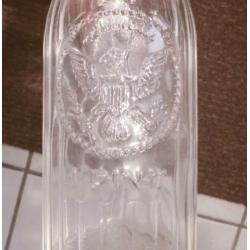 Flesje, glazen fles met adelaar 1967 Crownford made in Italy